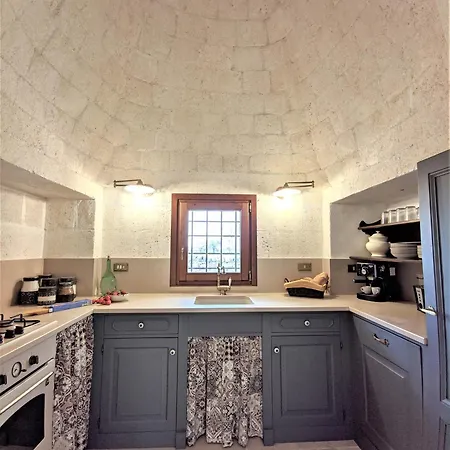 Trullo Don Mino * لوكوروتوندو